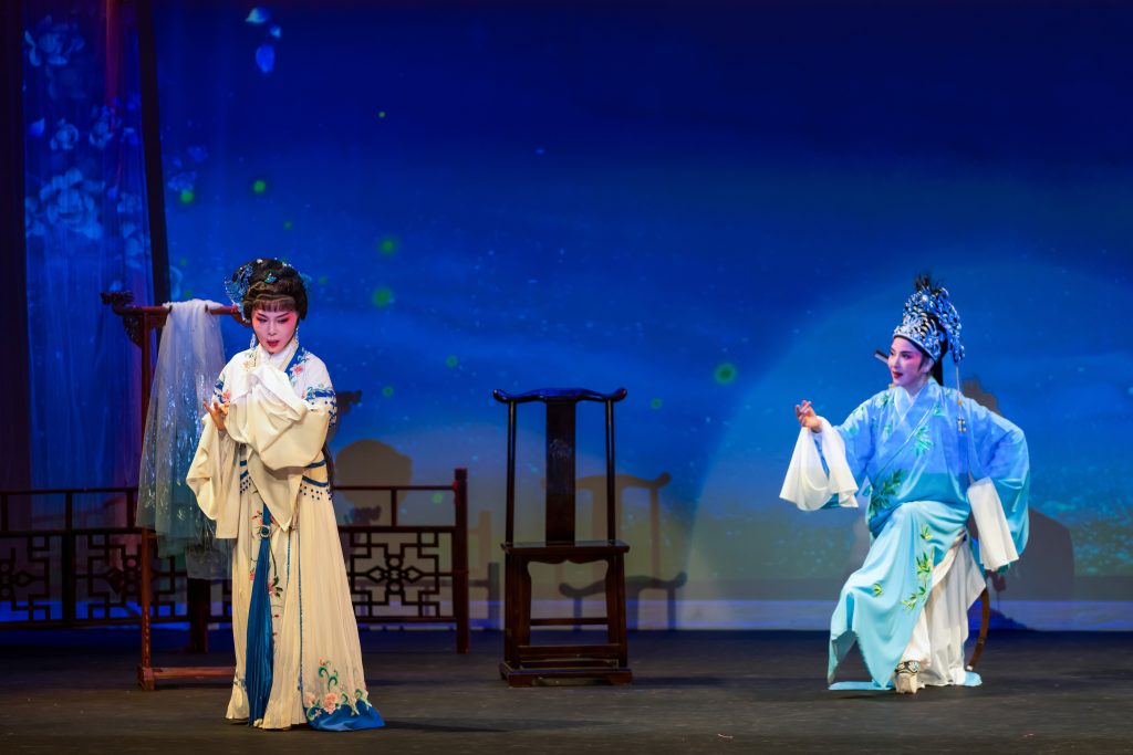 2025越聚-盘妻索妻-露真1